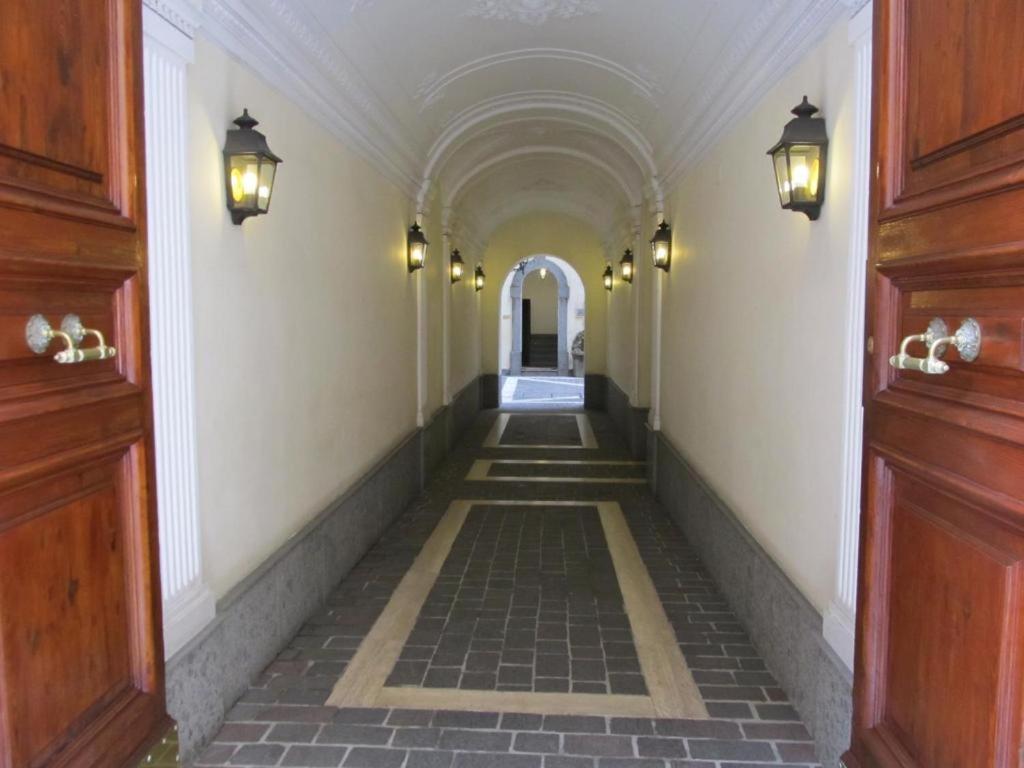 Dimora Frattina Hotell Rom Exteriör bild
