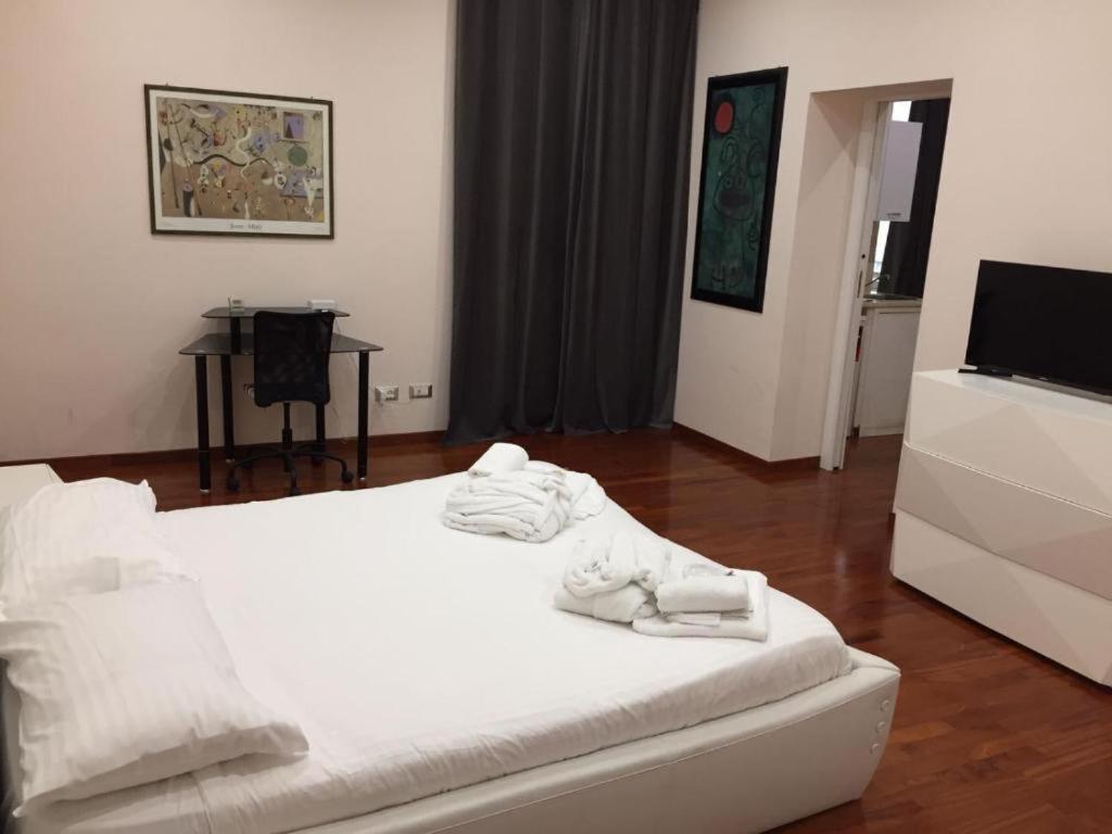 Dimora Frattina Hotell Rom Exteriör bild