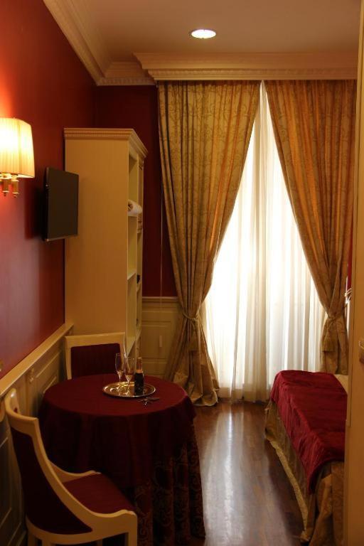 Dimora Frattina Hotell Rom Exteriör bild