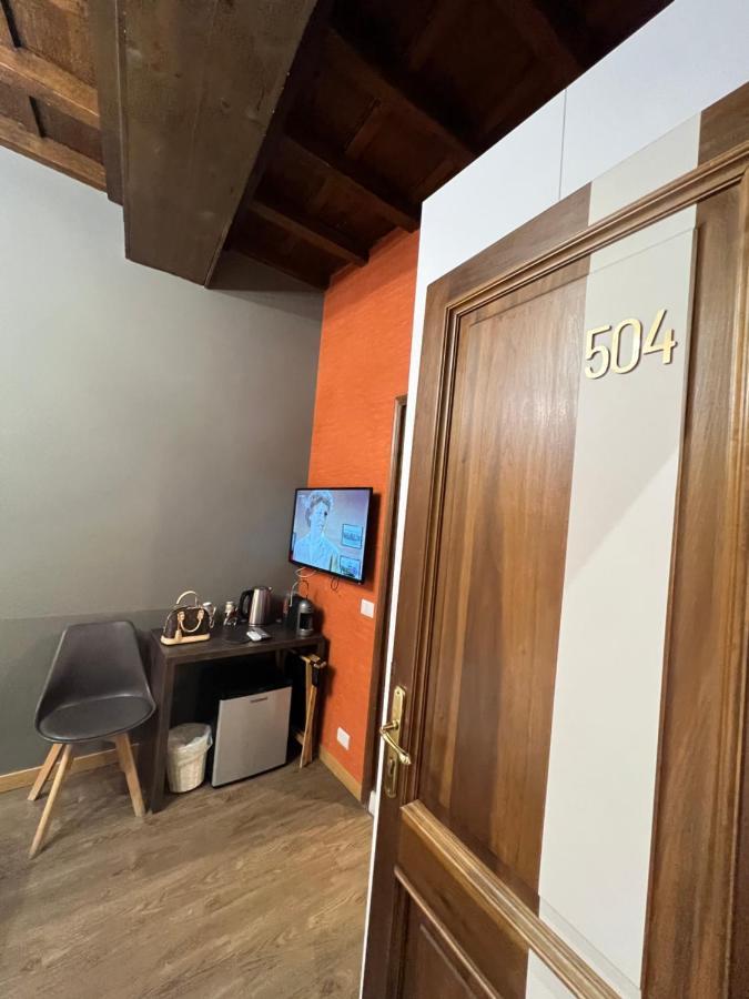 Dimora Frattina Hotell Rom Exteriör bild