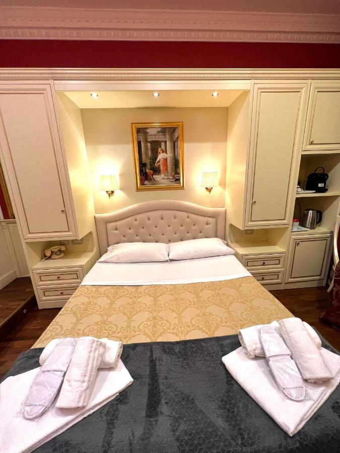 Dimora Frattina Hotell Rom Exteriör bild